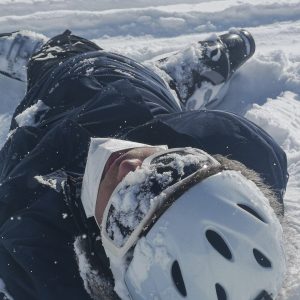 skiing-accident-g30ede1792_1920 par Alexandra Koch Pixabay carré